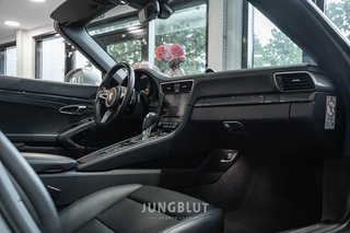 Porsche 991.2 Targa 4S + 2. Hand + APPROVED - photo 48