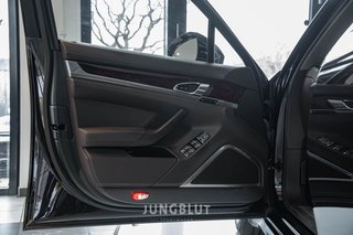 Porsche Panamera Turbo Executive + 1. Hand + 23.500KM! - foto 20