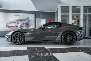 Ferrari 12 Cilindri Spider + CARBON + NEW - foto 2