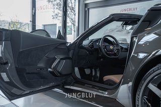 Ferrari 12 Cilindri Spider + CARBON + NEW - foto 5