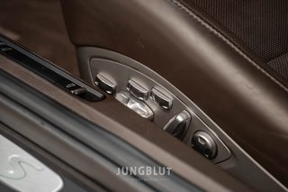 Porsche 991.2 Turbo S Coupé + Naturleder + Glasdach + Approved - photo 8