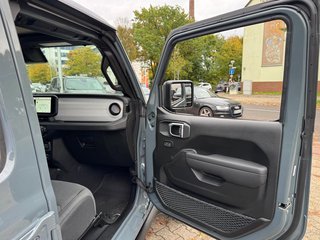 Jeep Wrangler Unlimited JL Willys 3.6 V6 Automatik LED Kamera - foto 18