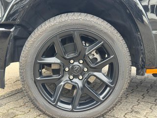 Dodge RAM 1500 5.7 V8 Crew Cab Laramie Night Longbed - bilder 13