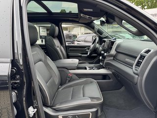 Dodge RAM 1500 5.7 V8 Crew Cab Laramie Night Longbed - bilder 22