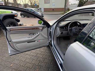 Audi A8 4.2 quattro - foto 13