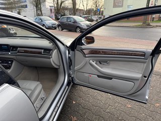Audi A8 4.2 quattro - foto 16