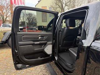 Dodge RAM Laramie Night Premium Rambox + teilbare Heckklappe + 3 Jahre Garantie - bilder 17