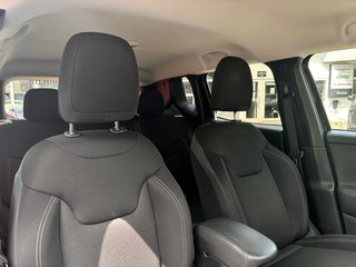 Jeep Renegade 1.3 T-GDI Automatik Limited Black-Pack - bilder 21