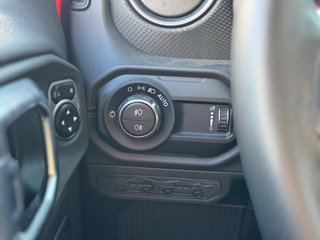 Jeep Wrangler Unlimited Rubicon 392 Facelift Modell 6.4l V8 HEMI - bilder 27