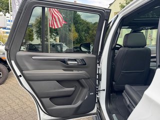 Chevrolet Tahoe 6.2 V8 RST 2026 - bilder 16