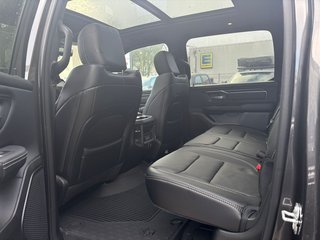 Dodge RAM 5.7 V8 Crew Cab Laramie Sport Night Edition Panoramadach - bilder 32