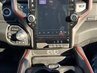 Dodge RAM 1500 3.0 I6 REBEL Crew Cab +3 Jahre Garantie - bilder 26