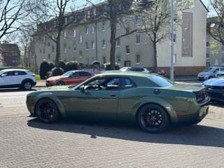 Dodge Challenger 6.4 V8 R/T Scat Pack Widebody unfallfrei + Tieferlegungsfedern - bilder 8