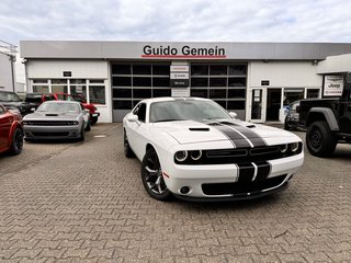 Dodge Challenger 3.6l V6 SXT PLUS 2018  2. Hand Gebrauchtwagen Kaufen | EZ 06/2018