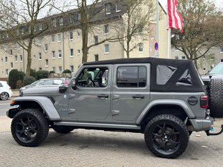 Jeep Wrangler Unlimited Sahara 4xe + elektr. Softtop - foto 7