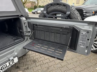 Jeep Wrangler Unlimited Sahara 4xe + elektr. Softtop - foto 24