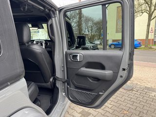 Jeep Wrangler Unlimited Sahara 4xe + elektr. Softtop - foto 21