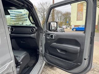 Jeep Wrangler Unlimited Sahara 4xe + elektr. Softtop - foto 16