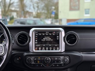 Jeep Wrangler Unlimited Sahara 4xe + elektr. Softtop - foto 30