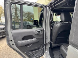 Jeep Wrangler Unlimited Sahara 4xe + elektr. Softtop - foto 19