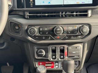 Jeep Wrangler Rubicon X 2.0l Stahlstoßstange +Seilwinde - bilder 25