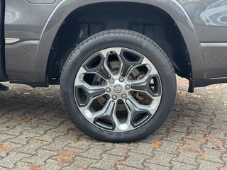 Dodge RAM 1500 5,7 V8 Crew Cab Limited Ladeflächenabdeckung - bilder 13