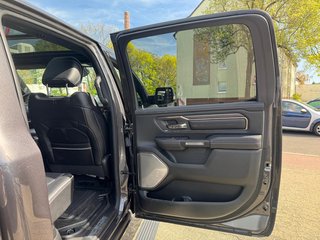 Dodge RAM 5.7 V8 Crew Cab Limited + Rambox - foto 23