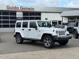 Jeep Wrangler Unlimited 2.8 CRD DPF Sahara - bilder 2