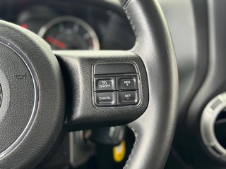 Jeep Wrangler Unlimited 2.8 CRD DPF Sahara - bilder 25