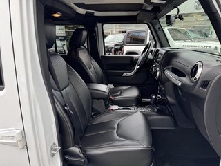 Jeep Wrangler Unlimited 2.8 CRD DPF Sahara - bilder 16