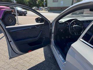 Skoda Superb Combi SportLine 1.8 TSI 8-fach bereift - bilder 15
