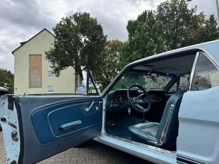 Ford Mustang GT Coupe 4.7l V8 Vierfach-Vergaser, Doppelauspuffanlage, Nebelscheinwerfer - bilder 11