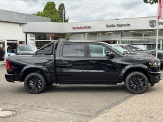 Dodge RAM 1500 Laramie Night Premium Crew 2025 UMBAU+LPG - foto 4