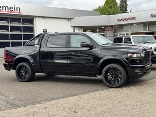 Dodge RAM 1500 Laramie Night Premium Crew 2025 UMBAU+LPG - foto 3