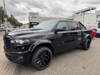 Dodge RAM 1500 Laramie Night Premium Crew 2025 UMBAU+LPG - foto 11