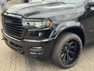 Dodge RAM 1500 Laramie Night Premium Crew 2025 UMBAU+LPG - foto 13