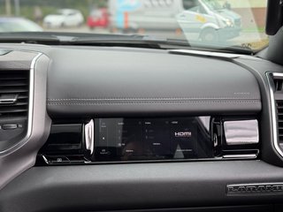 Dodge RAM 1500 Laramie Night Premium Crew 2025 UMBAU+LPG - foto 31