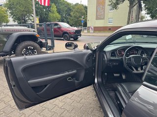 Dodge Challenger Hellcat 6.2 V8 HEMI unfallfrei - bilder 12