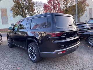Jeep Wagoneer Series III 5.7 V8 HEMI eTorque Panoramadach + elektr. Trittbretter - bilder 4