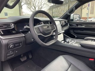 Jeep Wagoneer Series III 5.7 V8 HEMI eTorque Panoramadach + elektr. Trittbretter - bilder 8