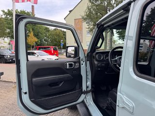 Jeep Gladiator 3.0l Overland 4WD +AHK +22" Kompletträder - bilder 14