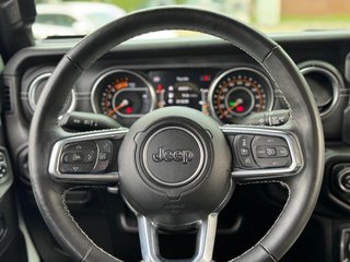 Jeep Gladiator 3.0l Overland 4WD +AHK +22" Kompletträder - bilder 24