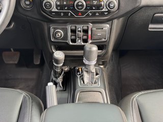 Jeep Gladiator 3.0l Overland 4WD +AHK +22" Kompletträder - bilder 26