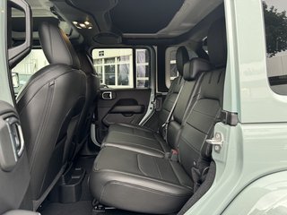 Jeep Wrangler Unlimited Rubicon 4xe Sonder-Umbau Komplettlackierung - bilder 30