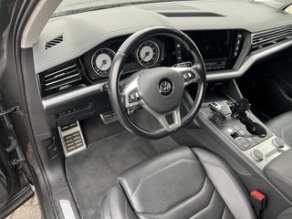 Volkswagen Touareg 4.0 V8 TDI 4MOT neue Bremsen, Ganzjahresbereifung, Dashcam - bilder 17