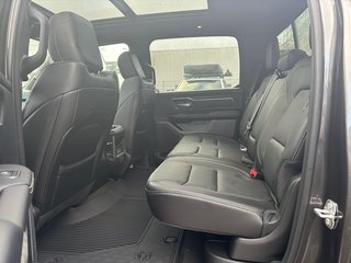 Dodge RAM 5.7 V8 Laramie Sport Night Edition +Head-Up +12" - bilder 31