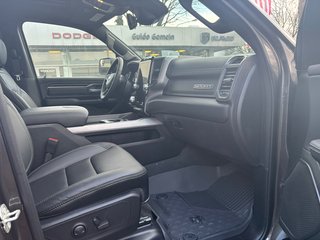 Dodge RAM 5.7 V8 Laramie Sport Night Edition +Head-Up +12" - bilder 28