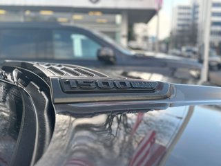 Dodge RAM 5.7 V8 Laramie Sport Night Edition +Head-Up +12" - bilder 15