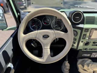 Land Rover Defender 110 Heritage Station Wagon - foto 26