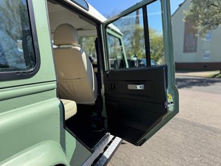 Land Rover Defender 110 Heritage Station Wagon - foto 21